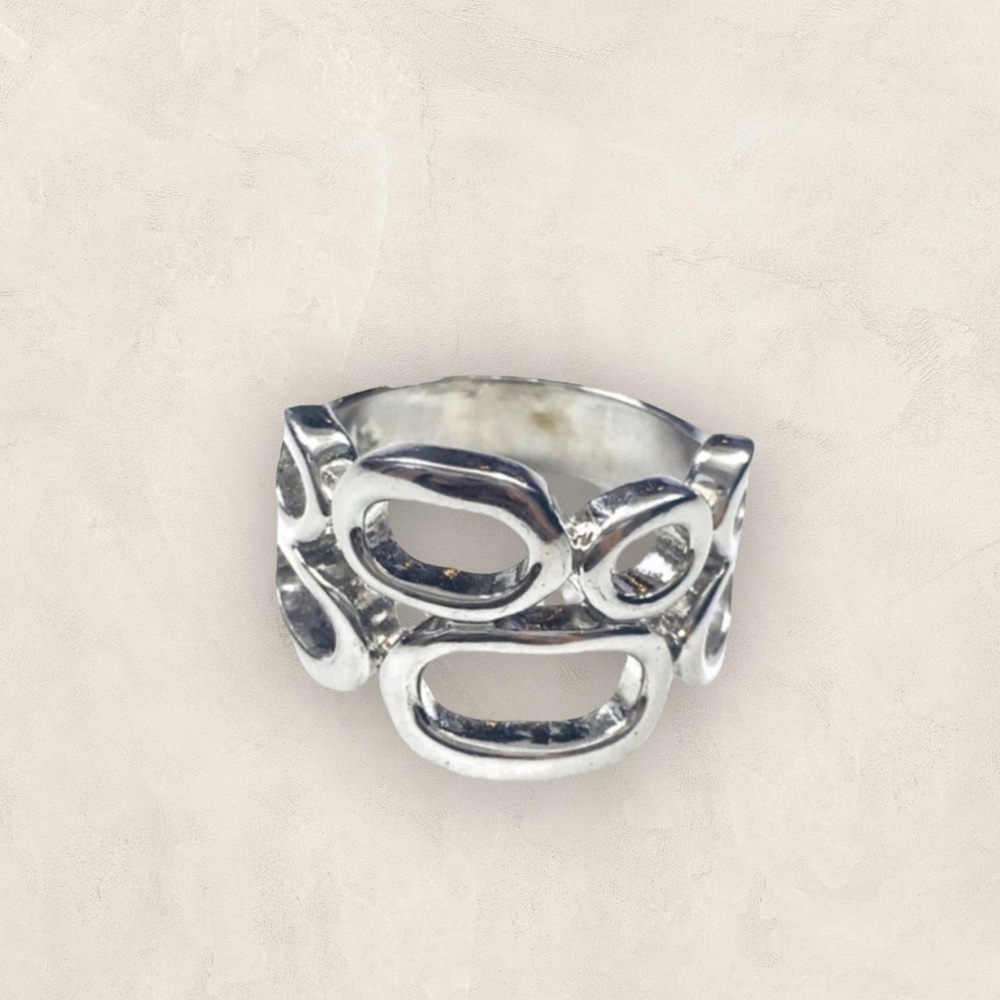 Lia Sophia “Structure” silver plated statement ring - Picture 2 of 8